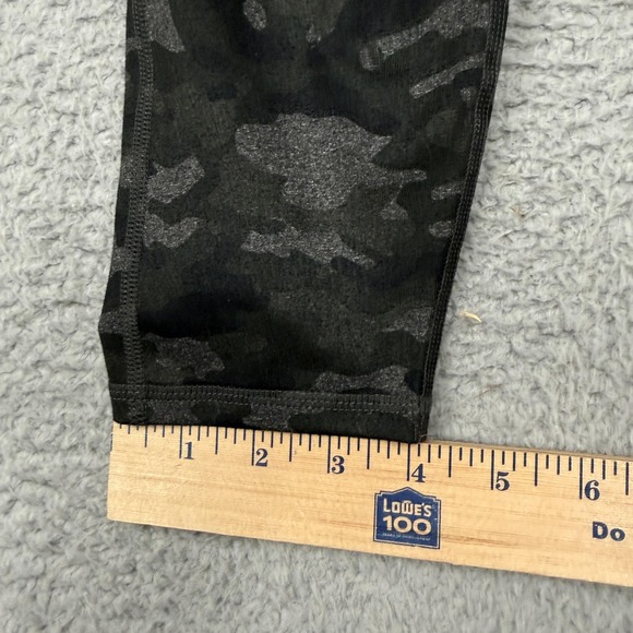Fabletics Leggings Womens Small Black Gray Camo Powerhold High Waisted 7/8 Yoga - Picture 9 of 12